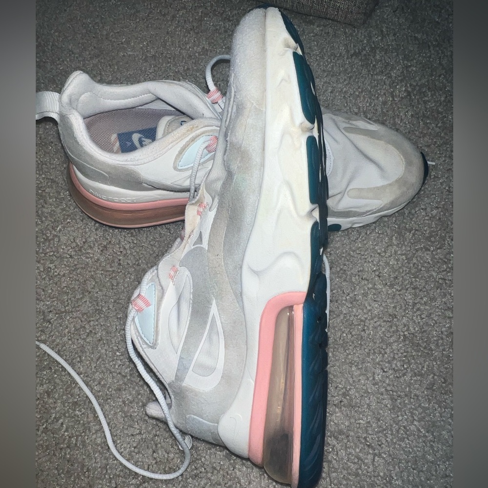 Nike air270 react women’s